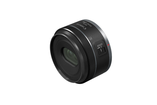 RF-S7.8mm f/4 STM DUAL