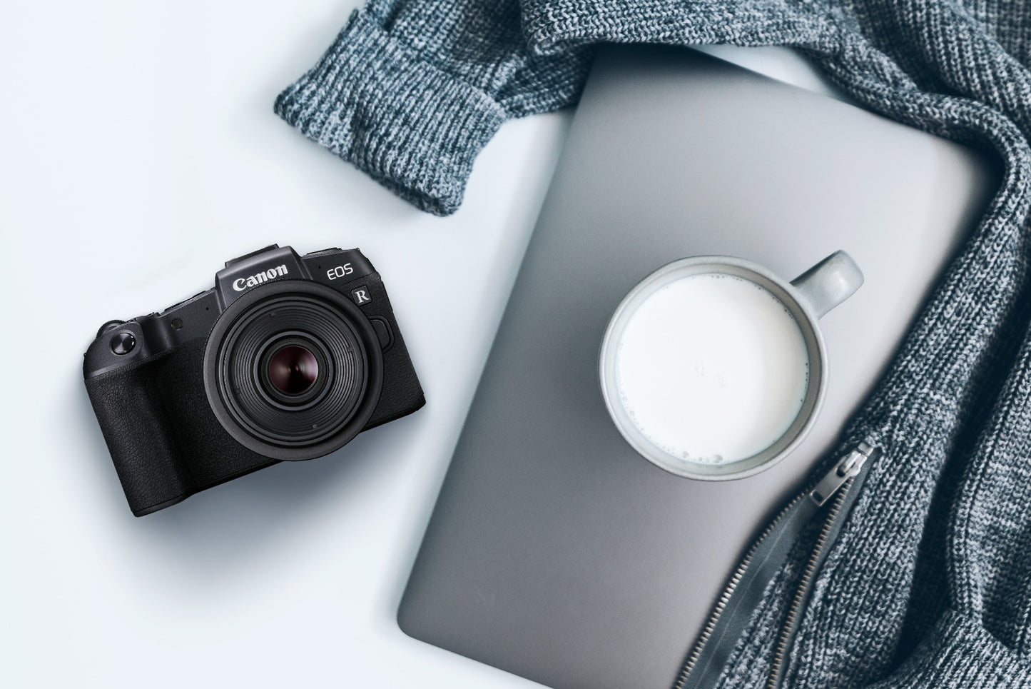 Canon EOS RP (Body) Bundle